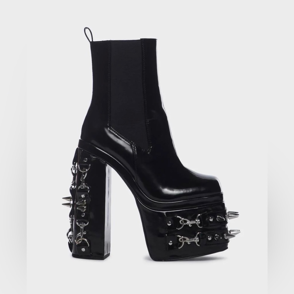 Crush Your Soul Platform Boots // Black Platform Boots